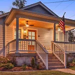 Fully Furnished With Deck Near Center Nashville