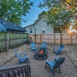 Fully Furnished With Deck Near Center * Nashville