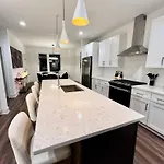 Villa New Elevations Rooftop 5 Min To Downtown Nash