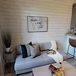 Great Location 1 Bedroom Sleeps 4 * Nashville