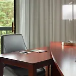 Courtyard By Marriott Nashville Airport
