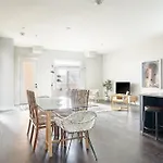 Sonder The Retreat