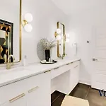 Vogue Life Trendy 4br House Ensuites Apartment Nashville