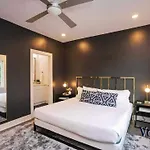 Apartment Vogue Life Trendy 4br House Ensuites