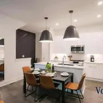 Vogue Life Trendy 4br House Ensuites * Nashville