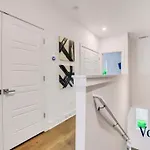 Vogue Life Trendy 4br House Ensuites Apartment