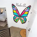 Holiday home New! Beautiful Murals, Rooftop Deck & Karaoke!