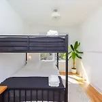 New! Beautiful Murals, Rooftop Deck & Karaoke! * Nashville