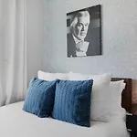 The Bluebell - Rooftop Lounge With Hot Tub Holiday home *