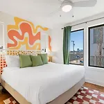 11 Beds 6 Full Baths With Rooftop Deck Holiday home