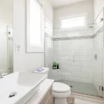Luxury House - Heated Pool - In The Gulch - Walk Anywhere Holiday home