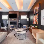 Luxury House - Heated Pool - In The Gulch - Walk Anywhere