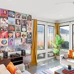 11 Beds 6 Full Baths With Rooftop Deck Holiday home *