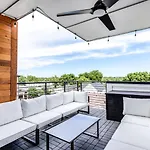 11 Beds 6 Full Baths 5 Minutes To Downtown