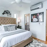 11 Beds 6 Full Baths 5 Minutes To Downtown Nashville