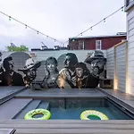 Luxury House - Heated Pool - In The Gulch - Walk Anywhere