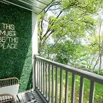 Stunning Riverfront Getaway In Downtown Holiday home *