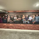 Delight - Fun Murals & Downtown Views *