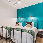 Walk To Nightlife, Vanderbilt, Minutes To Broadway Holiday home