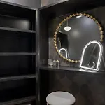 Cool Townhouse Close To Downtown Holiday home