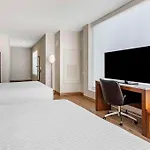 Hotel Cambria Airport