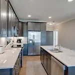 Stunning Nations Minutes From Broadway Apartment Nashville