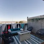 Apartment Stunning Nations Minutes From Broadway *
