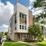 The Harper House - Beautifully Designed, Rooftop