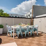 The Harper House - Beautifully Designed, Rooftop Holiday home Nashville