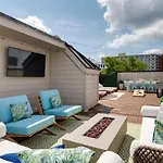 The Harper House - Beautifully Designed, Rooftop Nashville