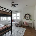 The Harper House - Beautifully Designed, Rooftop * Nashville