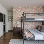 The Harper House - Beautifully Designed, Rooftop Holiday home Nashville