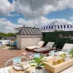 The Harper House - Beautifully Designed, Rooftop * Nashville