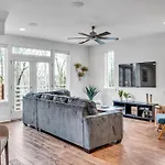 Holiday home Lux East Nash-hot Tub & Rooftop Patio Nashville