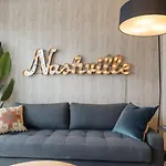 Walk To Nightlife, Vanderbilt, Minutes To Broadway