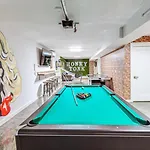 Honky Tonk Game With Rooftop Deck *