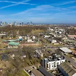 Doralee By Avantstay Rooftop Mins From Downtown Dolly Parton Theme
