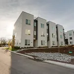 Luxury Home With Stunning Rooftop Views!