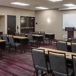 Courtyard By Marriott Nashville Airport