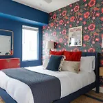 Holiday home The Lyric - New Luxury Home, Rooftop With Firepit!