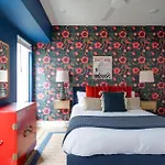 The Lyric - New Luxury Home, Rooftop With Firepit! Holiday home Nashville