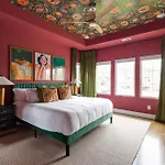 Holiday home The Lyric - New Luxury Home, Rooftop With Firepit!