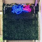Near Downtown, King Bed, Private Yard, Free Parking Apartment