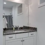 Holiday home Elegant Townhouse Near Broadway Nashville