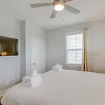 Holiday home Charmer The Nations Big Luxury