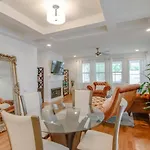 Holiday home Charmer The Nations Big Luxury