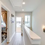 Spacious Contemporary Townhome With Private Rooftop *