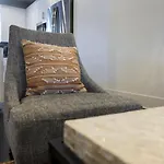 Minutes To Broadway Spacious Townhouse Holiday home *