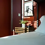 Large Royal Townhome Beautiful Design And Rooftop Holiday home