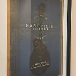 Large Royal Townhome Beautiful Design And Rooftop Nashville